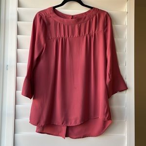 Banana Republic Flowy Button-Back Top in dusty pink color size small